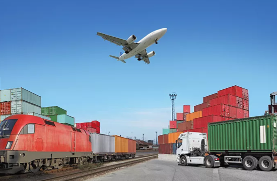 What should I pay attention to when sending air freight to the United States?
